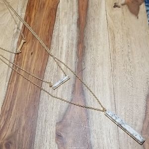 Triple Layered Bar Necklace Gold & White Howlite